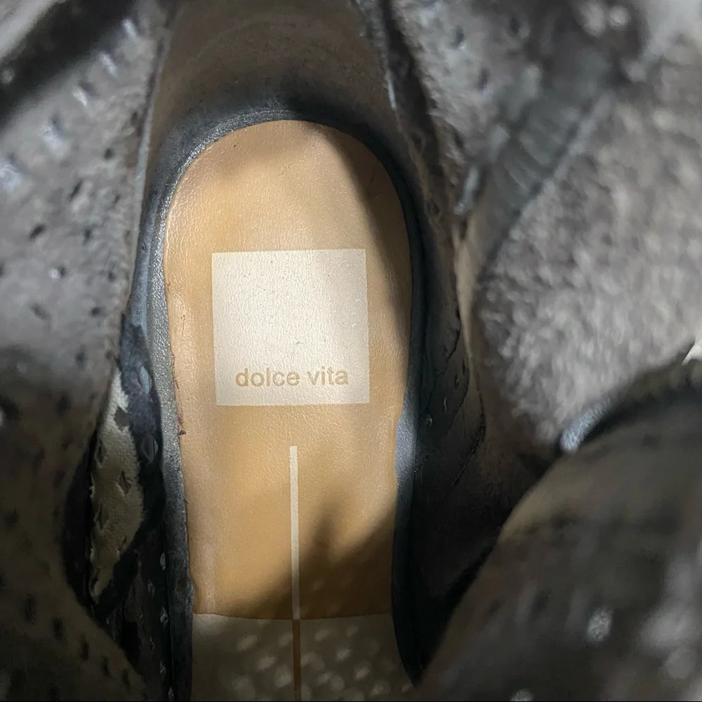 Dolce Vita Kenyon Perforated‎ Bootie Off White Gray